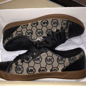 Micheal Kors shoes